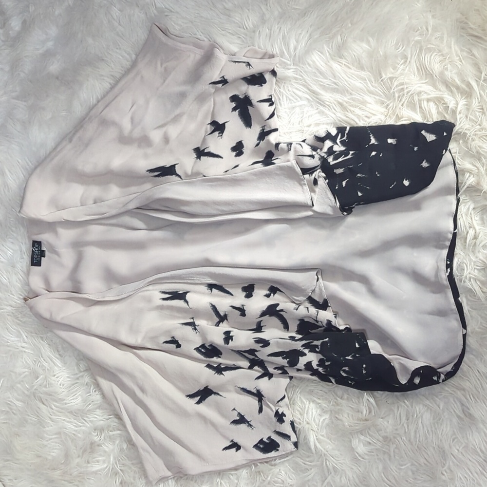 TopShop fully lined loose short sleeves shrug